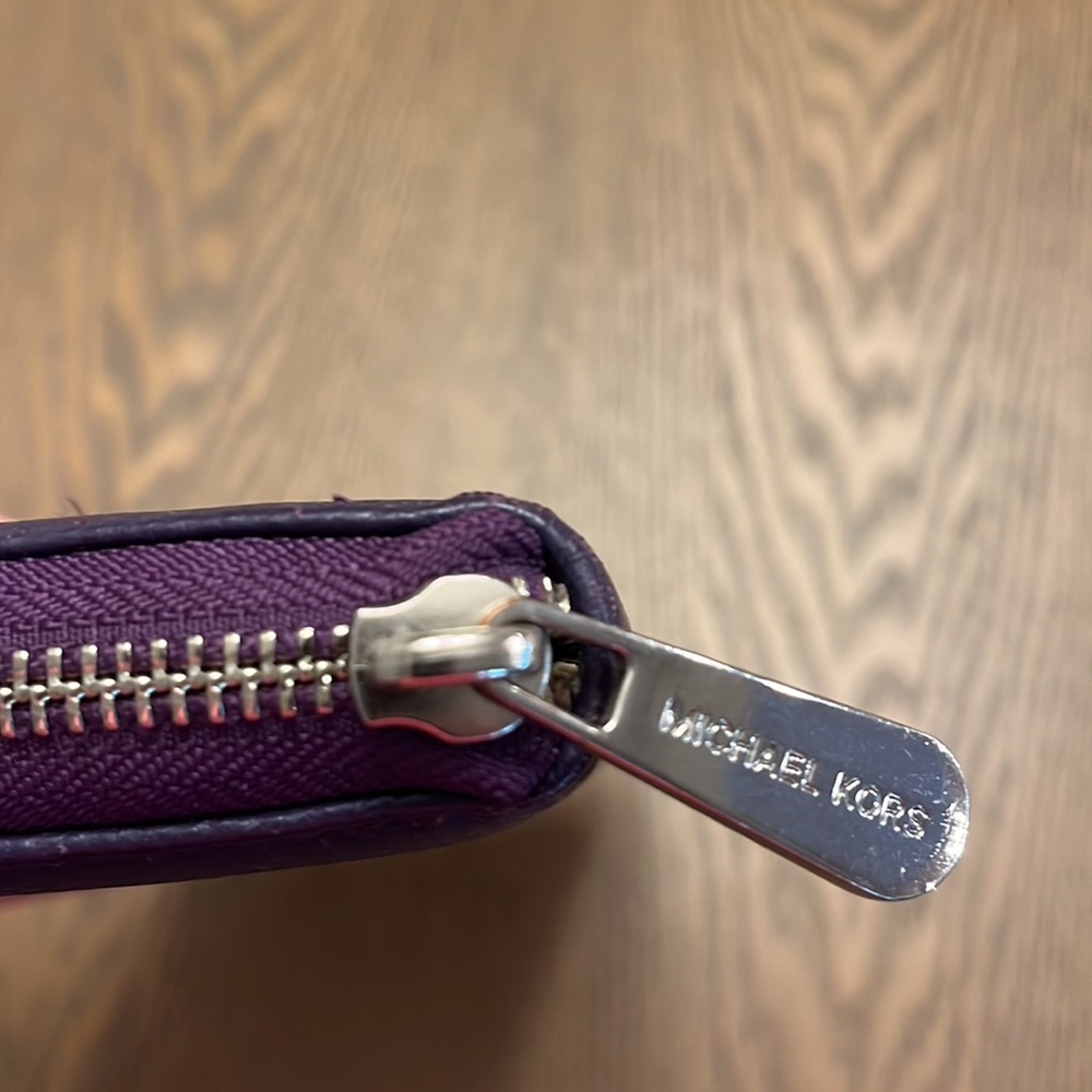 Michael Kors Wallet - Picture 3 of 4